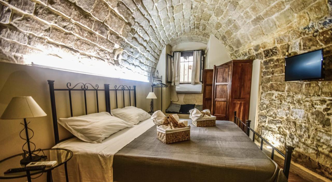 Villa Domum In Petra Casa Nella Roccia Self Check - In à Modica Extérieur photo